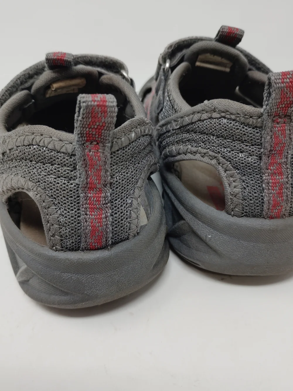 NEW Oshkosh Toddler Boys Closed Toe Abe Play Sandals Size 9M